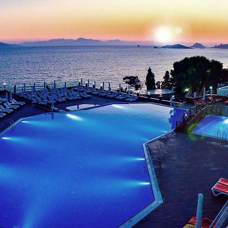 Woxxie Hotel Тургутрейс Экстерьер фото