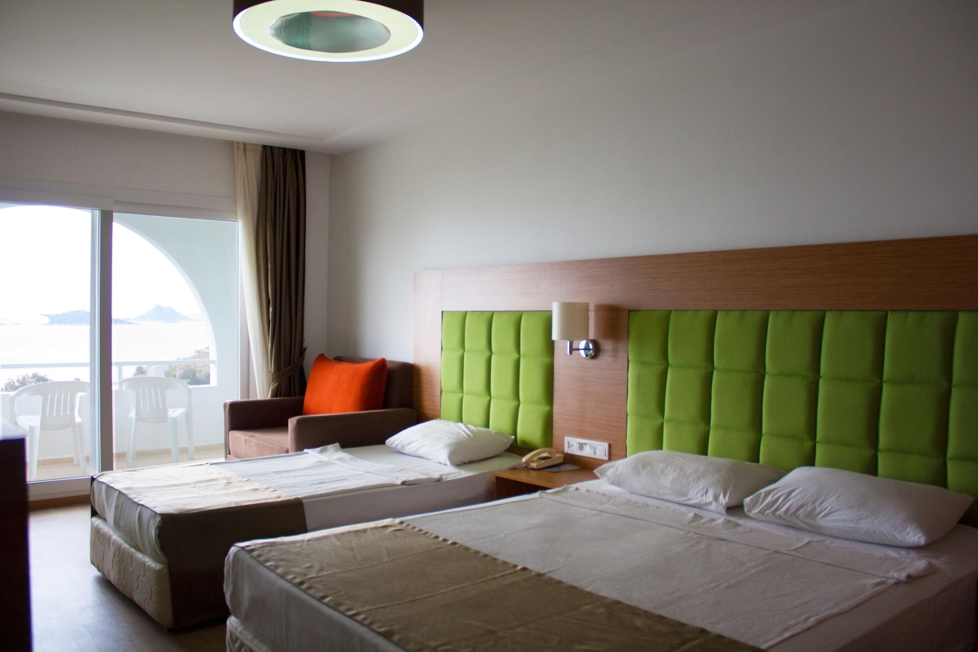 Woxxie Hotel Тургутрейс Экстерьер фото