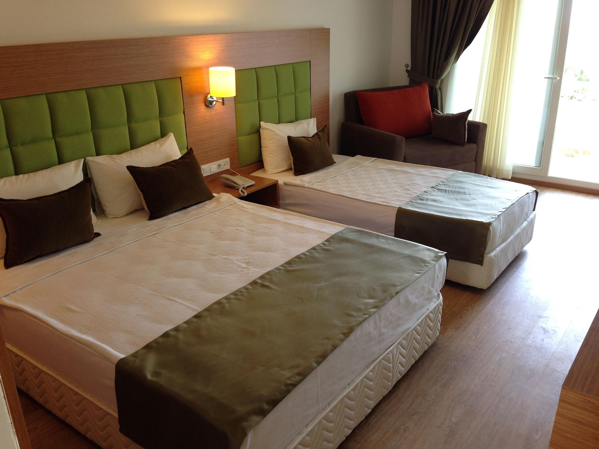 Woxxie Hotel Тургутрейс Экстерьер фото