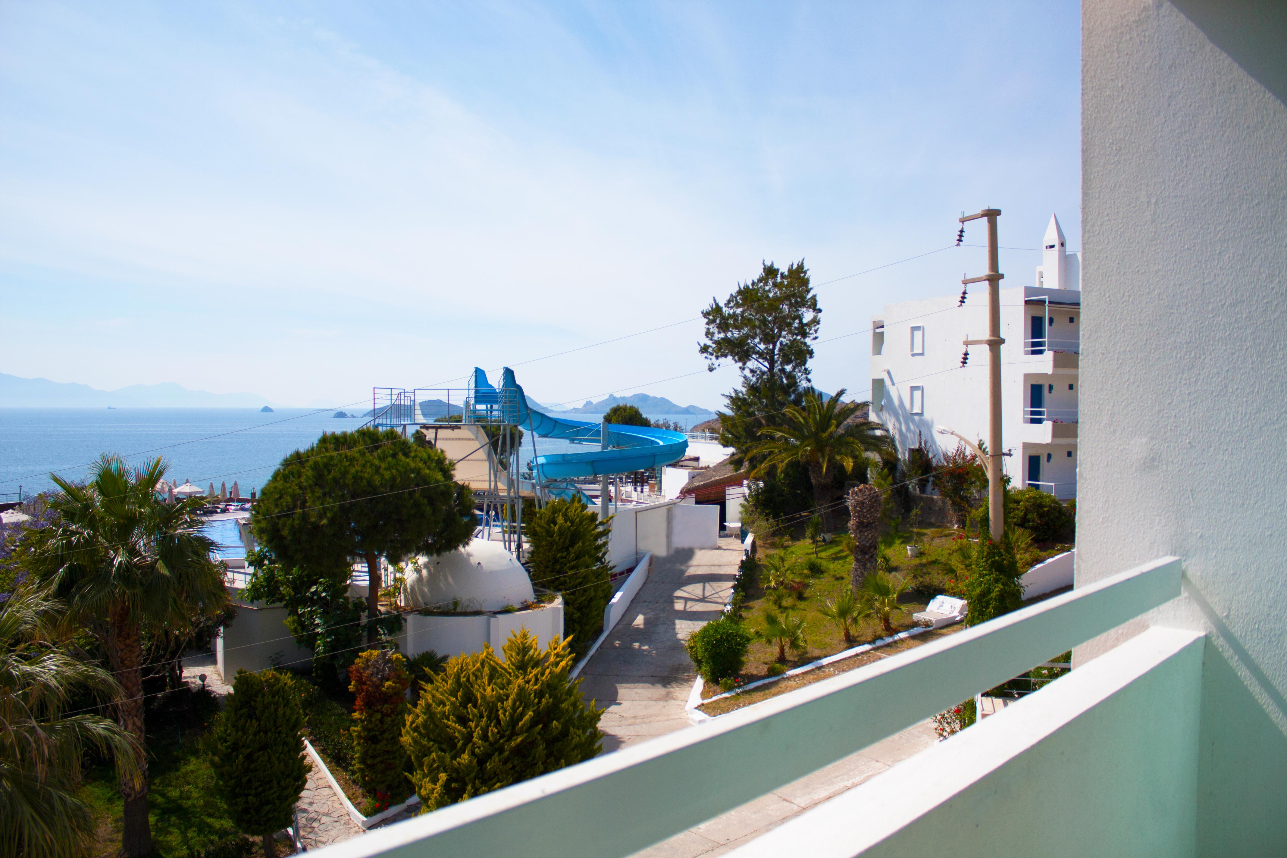 Woxxie Hotel Тургутрейс Экстерьер фото