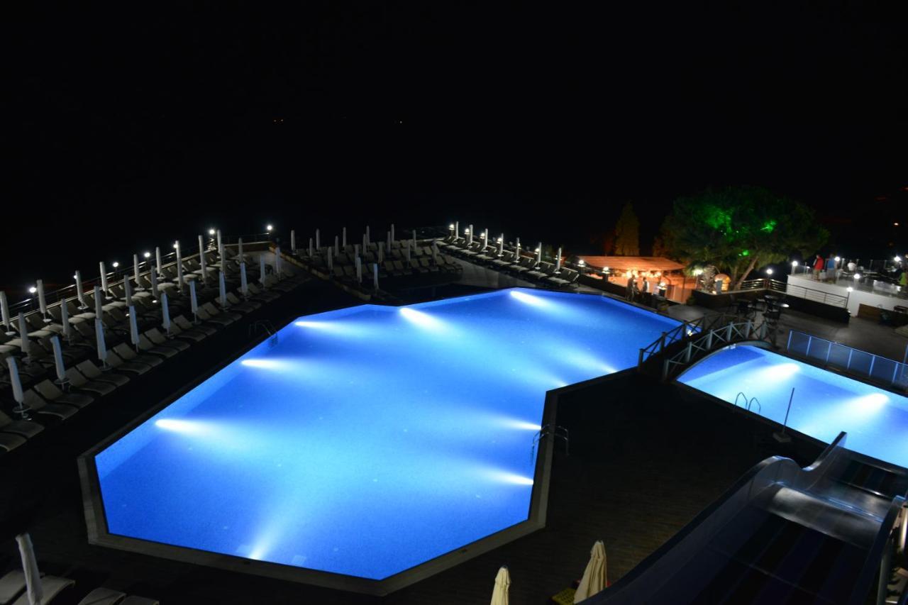 Woxxie Hotel Тургутрейс Экстерьер фото